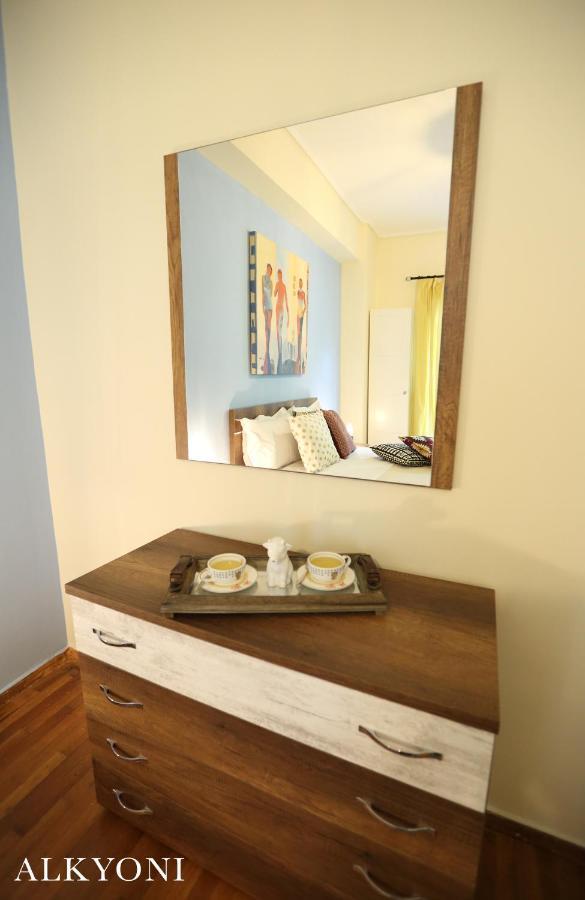Melma Properties- Alkyoni Apartment By The Sea In Piraeus Pireu Exterior foto